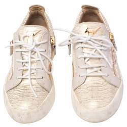 Pre Owned Giuseppe Zanotti Gold/Cream Python Embossed Leather And Leather Double Zip Low Top Sneakers Size 39