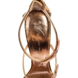 Pre Owned Giuseppe Zanotti Metallic Rose Gold Leather Harmony Star Sandals Size 40