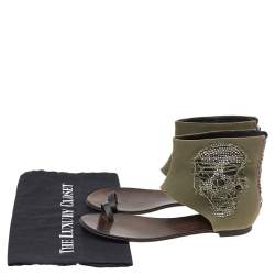 Pre Owned صندل فلات جوسيبي زانوتي كانفاس أخضر مزخرف كريستال جمجمة مزينة مقاس 36