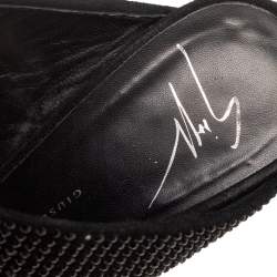 مملوكة مسبقًا صندل جوسيبي زانوتي مقدمة مفتوحة سويدي مزخرف كريستال وساتان أسود مقاس 36