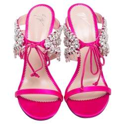 مملوكة مسبقًا Giuseppe Zanotti Pink Satin Crystal Embellished Slide Sandals Size 39