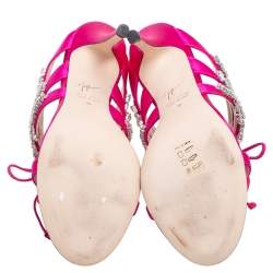 مملوكة مسبقًا Giuseppe Zanotti Pink Satin Crystal Embellished Slide Sandals Size 39