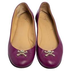 Pre Owned حذاء باليرينا فلات غوتشي جلد بنفسجي جمجمة مزخرفة كريستال مقاس 39