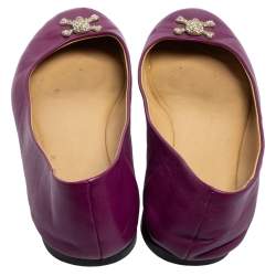 Pre Owned حذاء باليرينا فلات غوتشي جلد بنفسجي جمجم ة مزخرفة كريستال مقاس 39