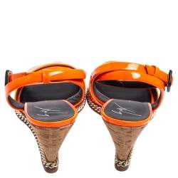 Pre Owned صندل جوسيبي زانوتي جلد برتقالي لامع سير كاحل بسلسلة كعب روكي مقاس 38.5