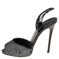 Pre Owned صندل جوسيبي زانوتي بحزام خلفي وبمقدمة مفتوحة لامع و غليتر أسود/ فضي مقاس 39 