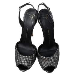 Pre Owned صندل جوسيبي زانوتي بحزام خلف ي وبمقدمة مفتوحة لامع و غليتر أسود/ فضي مقاس 39 