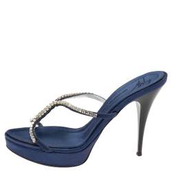 Pre Owned صندل سلايد جوسيبي زانوتي ساتان أزرق كحلي مزخرف كريستال نعل سميك مقاس 37