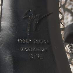 Pre Owned حذاء كعب عالي جوسيبي زانوتي جلد نقش ثعبان ثلاثي اللون سير كاحل مقدمة مفتوحة مقاس 37.5