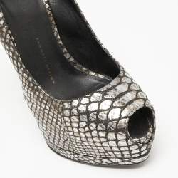 Pre Owned حذاء كعب عالي جوسيبي زانوتي جلد نقش ثعبان ثلاثي اللون سير كاحل مقدمة مفتوحة مقاس 37.5