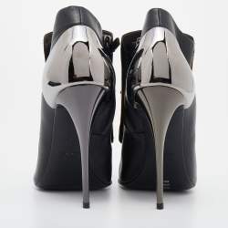 Giuseppe Zanotti Black Leather Velcro Shielded Ankle Booties Size 38