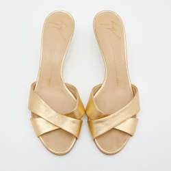 مملوكة مسبقًا Giuseppe Zanotti Gold Leather Slide Sandals Size 39