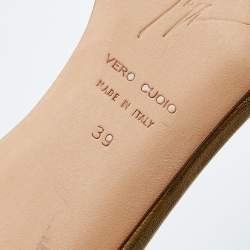 مملوكة مسبقًا Giuseppe Zanotti Gold Leather Slide Sandals Size 39