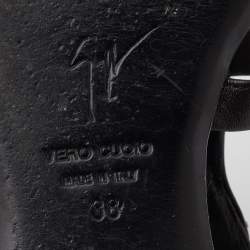 مملوكة مسبقًا Giuseppe Zanotti Black Leather Crystal Embellished Ankle Strap Flat Sandals Size 38