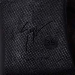 Pre Owned حذاء بوت فوق الركبة جوسيبي زانوتي فلات  جلد نوبوك أسود مقاس 39