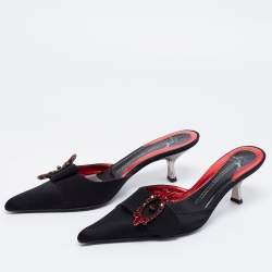 مملوكة مسبقًا حذاء سلايد جوسيبي زانوتي ساتان أسود مزخرف كريستال بإبزيم مقدمة مدببة مقاس 36.5