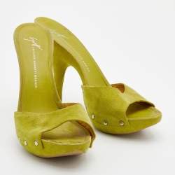 Pre Owned Giuseppe Zanotti Green Suede Studded Platform Slide Sandals Size 39