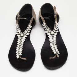 مملوكة مسبقًا صندل إصبع جوسيبي زانوتي جلد رصاصي ميتاليك مزخرف كريستال مقاس 40