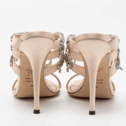 Pre Owned صندل سلايد جوسيبي زانوتي ساتان بيج مزخرف كريستال مقاس 38