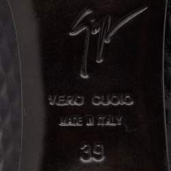 Pre Owned Giuseppe Zanotti Black/White Patent Leather and Leather Cap Toe Pumps Size 39