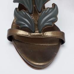 مملوكة مسبقًا صندل جوسيبي زانوتي ارغينت جلد أخضر زيتوني سيور مزينة جناح معدن مقاس 38.5