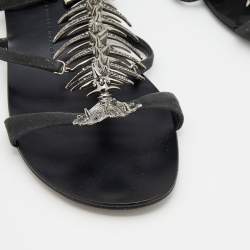 Pre Owned صندل جوسيبي زانوتي فلات سويدي بسيور مزين بعظام السمك أسود مقاس 39