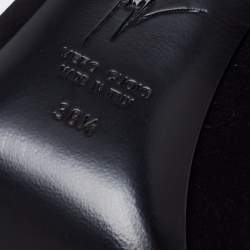 Pre Owned حذاء كعب عالي جوسيبي زانوتي سويدي أسود بفيونكة مزينة مقاس 38.5