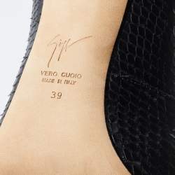 مملوكة مسبقًا حذاء كعب عالي جوسيبي زانوتي جلد نقشة الثعبان أسود مقدمة مدببة مقاس 39