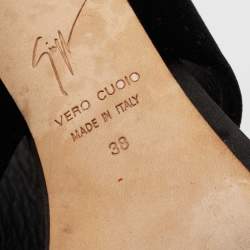 Pre Owned Giuseppe Zanotti Black Velvet Andrea Mules Size 38