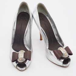 Giuseppe Zanotti Silver/Brown Leather Bow Crystal Embellished Peep Toe Pumps Size 37.5