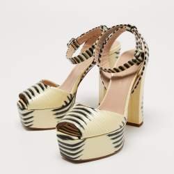 مملوكة مسبقًا Giuseppe Zanotti Yellow/Black Patent Platform Ankle Strap Sandals Size 38