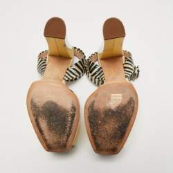 مملوكة مسبقًا Giuseppe Zanotti Yellow/Black Patent Platform Ankle Strap Sandals Size 38