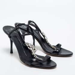 Pre Owned Giuseppe Zanotti Black Leather Crystal Embellished T-Strap Sandals Size 37.5
