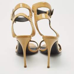 مملوكة مسبقًا صندل جوسيبي زانوتي جلد أصفر لامع حزام كاحل مقاس 40