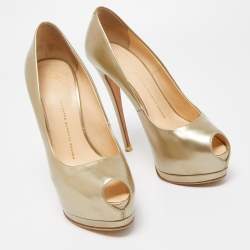 مملوكة مسبقًا Giuseppe Zanotti Gold Leather Sharon Platform Peep Toe Pumps Size 38.5