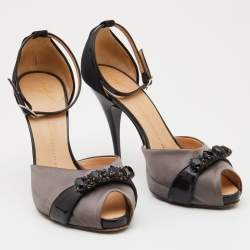 Giuseppe Zanotti Grey/Black Satin and Patent Leather Crystal Embellished Ankle Strap Sandals Size 37.5