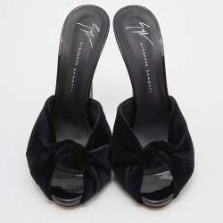 مملوكة مسبقًا Giuseppe Zanotti Black Knotted Velvet Slide Sandals Size 37