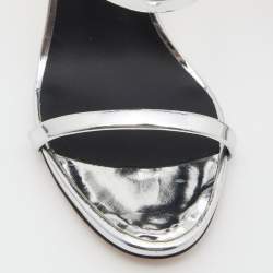 مملوكة مسبقًا Giuseppe Zanotti Silver Laminated Leather Ankle Strap Sandals Size 36