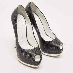 مملوكة مسبقًا Giuseppe Zanotti Black Leather Peep Toe Pumps Size 38.5