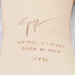 مملوكة مسبقًا Giuseppe Zanotti Silver Foil Leather Harmony Crystal Embellished Ankle Cuff Sandals Size 37.5