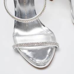 مملوكة مسبقًا Giuseppe Zanotti Silver Foil Leather Harmony Crystal Embellished Ankle Cuff Sandals Size 37.5