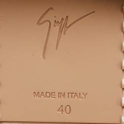 مملوكة مسبقًا Giuseppe Zanotti Beige Patent Leather Frankie Sneakers Size 40