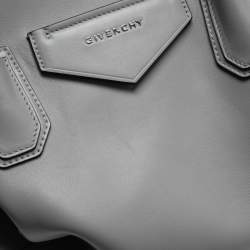 Pre Owned حقيبة يد توتس جيفنشي أنتيغونا جلد رصاصي ناعم متوسطة