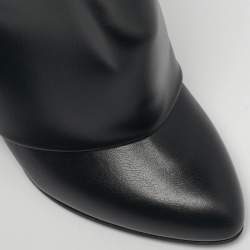 Pre Owned حذاء بوت ركبه جيفنشي شارك لوك كعب روكي جلد أسود مقاس 39.5