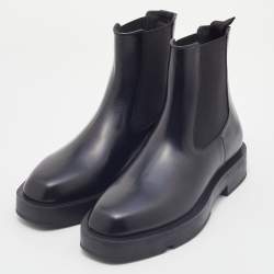 مملوكة مسبقًا Givenchy Black Leather Ankle Length Boots Size 37