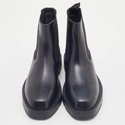 مملوكة مسبقًا Givenchy Black Leather Ankle Length Boots Size 37