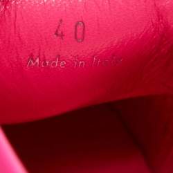 مملوكة مسبقًا Givenchy Pink Leather Slip On Sneakers Size 40