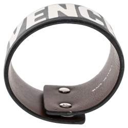 مملوكة مسبقًا سوار جيفنشي جلد أسود مطبوع بالشعار مقاس صغير - سمول