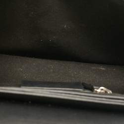 مملوكة مسبقًا Givenchy Black Leather Studded Bow Cut Crossbody Bag