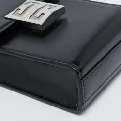 مملوكة مسبقًا Givenchy Black Glossy Leather Mini 4G Crossbody Bag